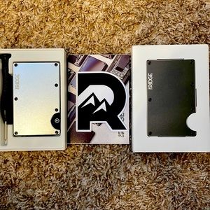 NEW Ridge Cash Strap Wallet